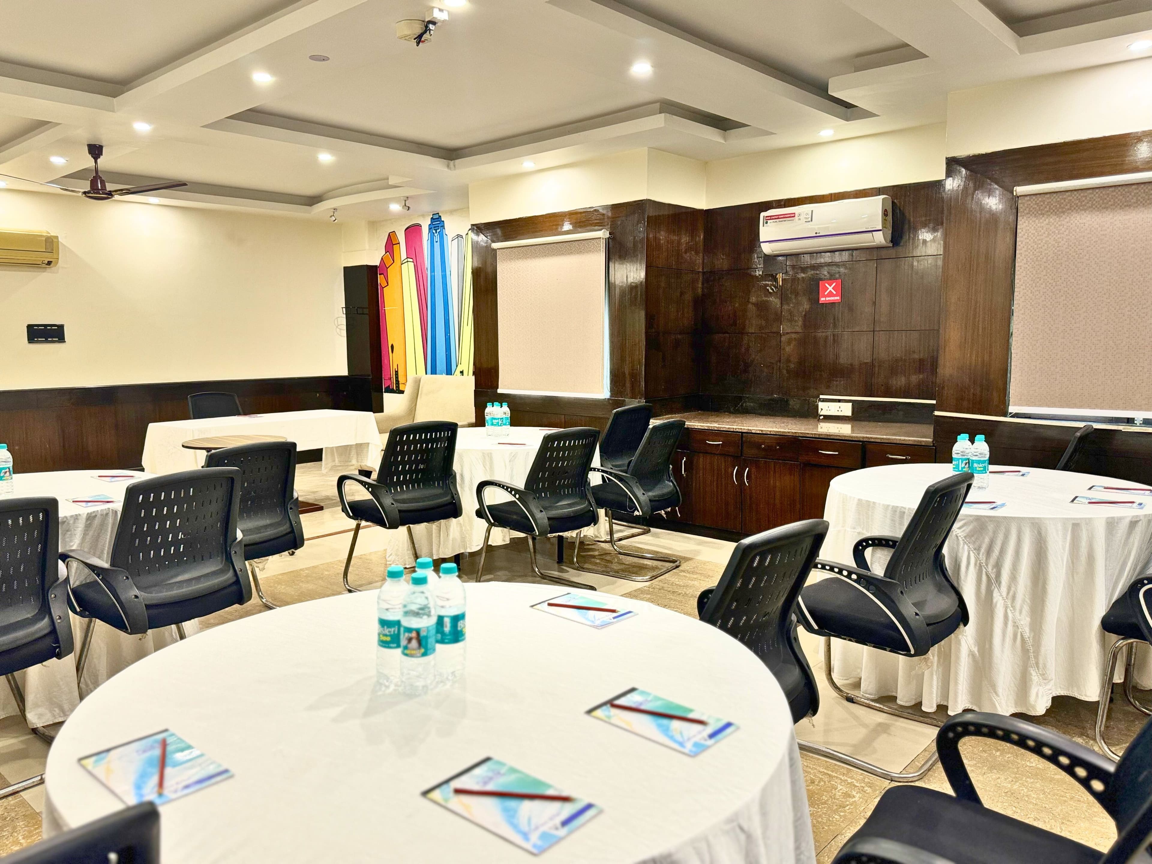 The Oakland Plaza Banquet Hall - Image 14