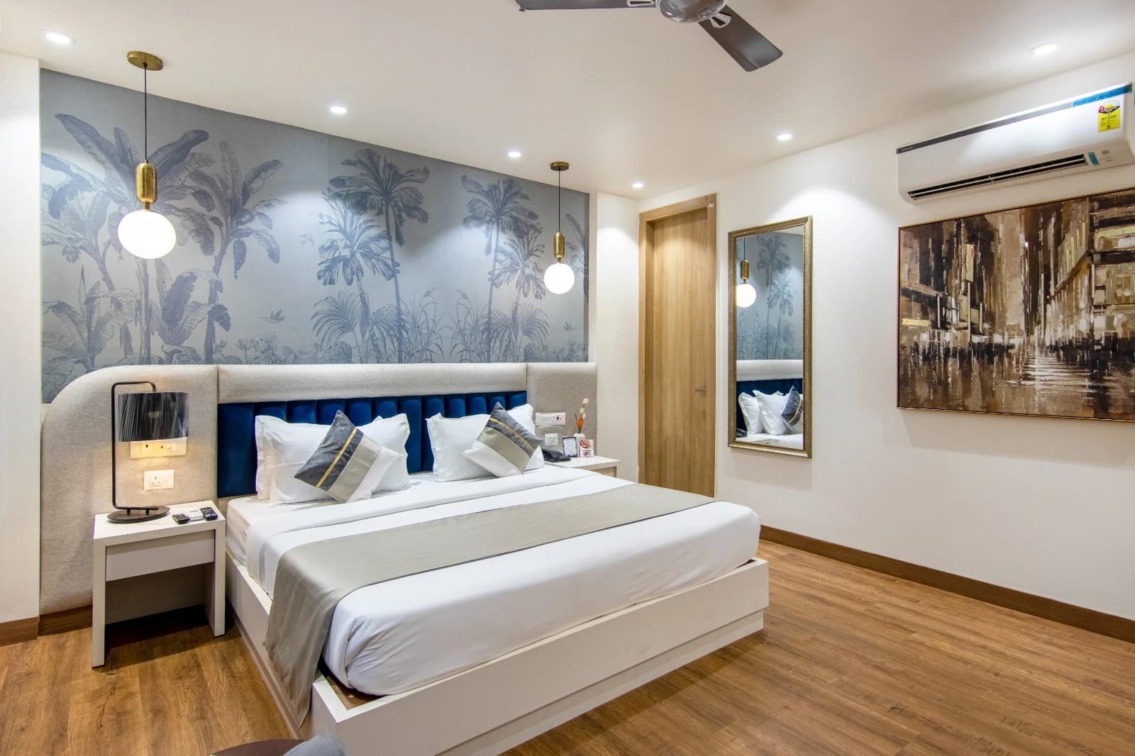  Hotel Near Green Park Metro Delhi