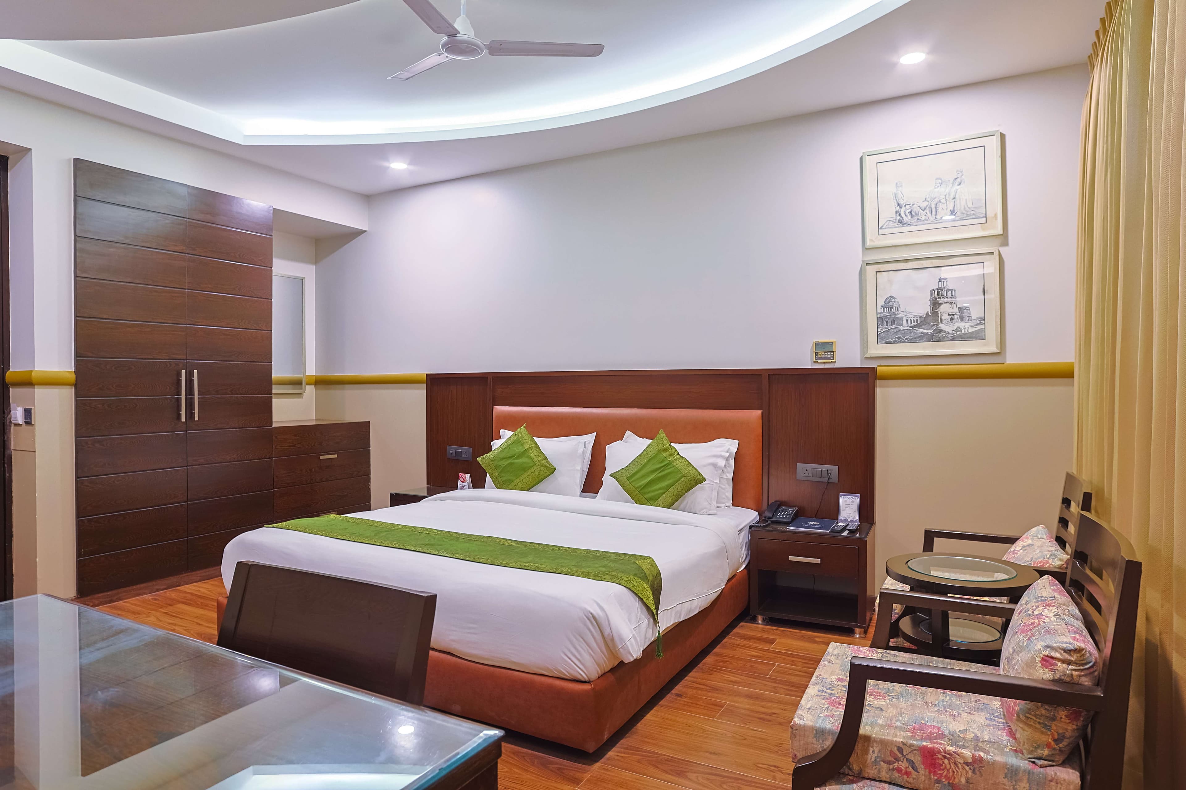 Best Hotel Near Apollo Hospitals Delhi