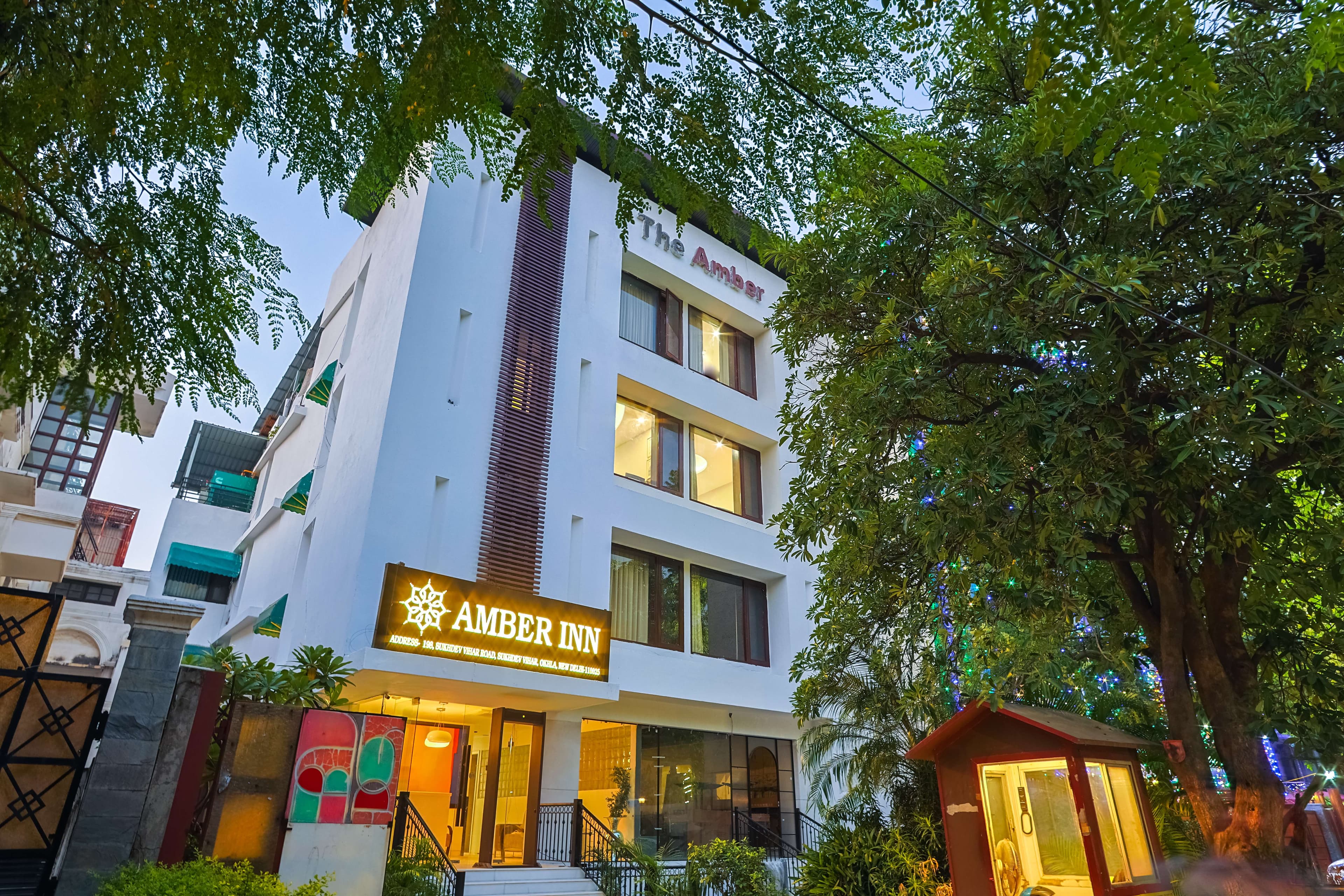 Best Hotel Near Jamia Millia University Delhi 