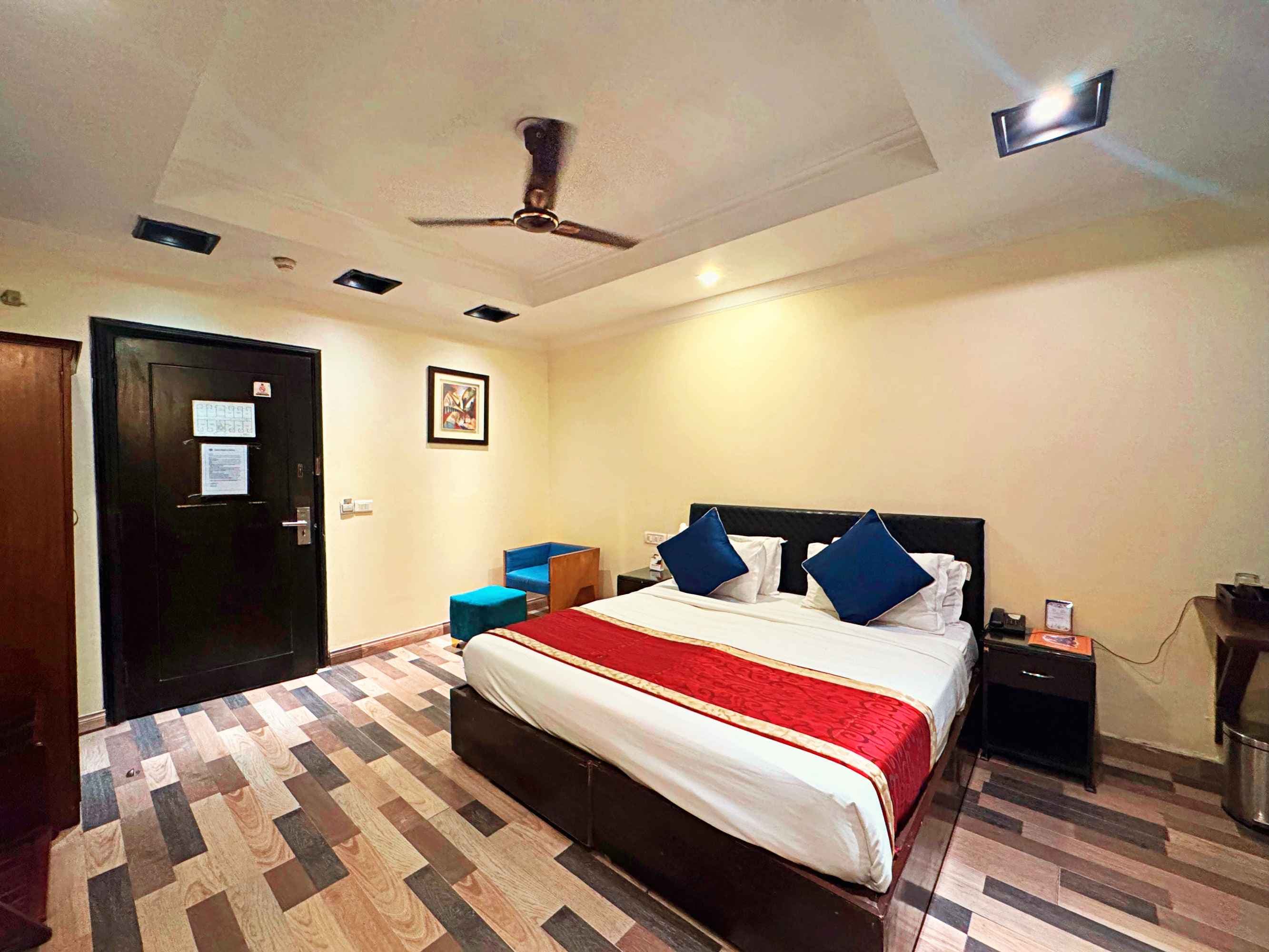 The Oakland Plaza South Delhi