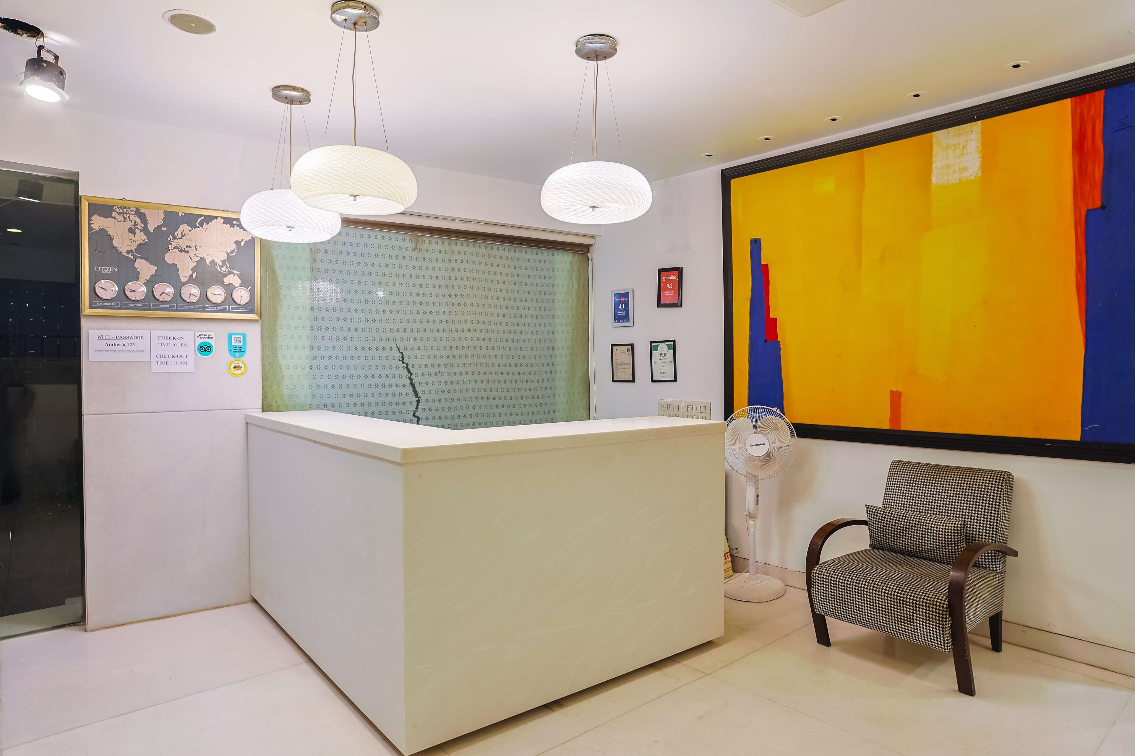 couple friendly hotel near Okhla Delhi