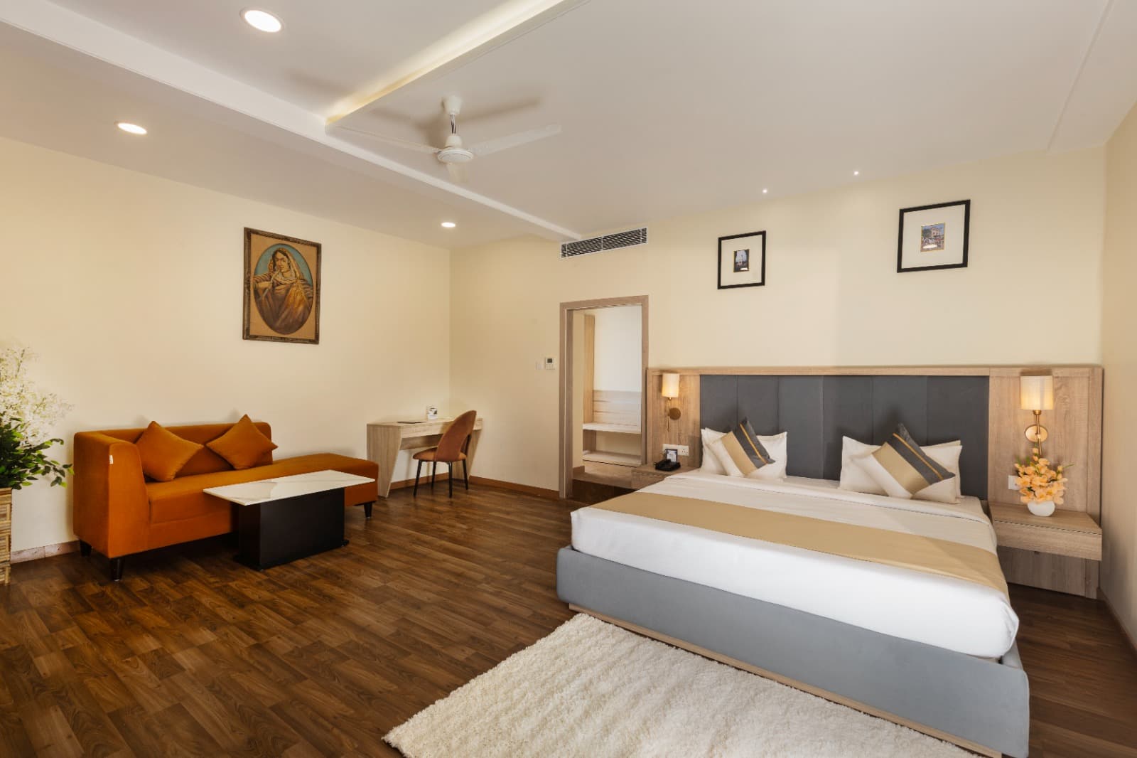 asar Capoors Hotel - 3